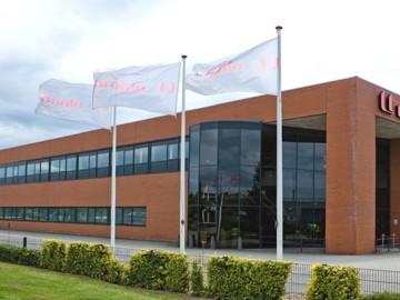 Kantoor en fabriekshal
